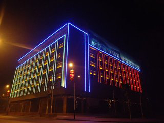 LED線條燈，影響其價(jià)格的幾個(gè)因素(圖1)